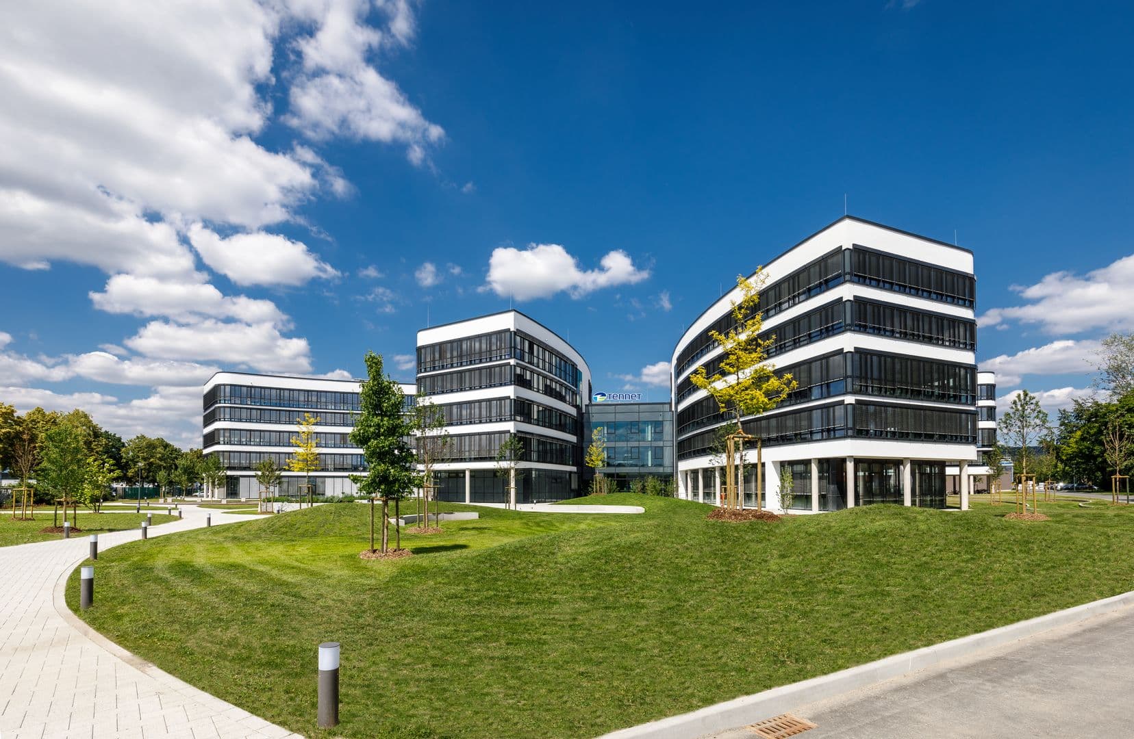 Exterior view of the TenneT campus in Bayreuth, Germany