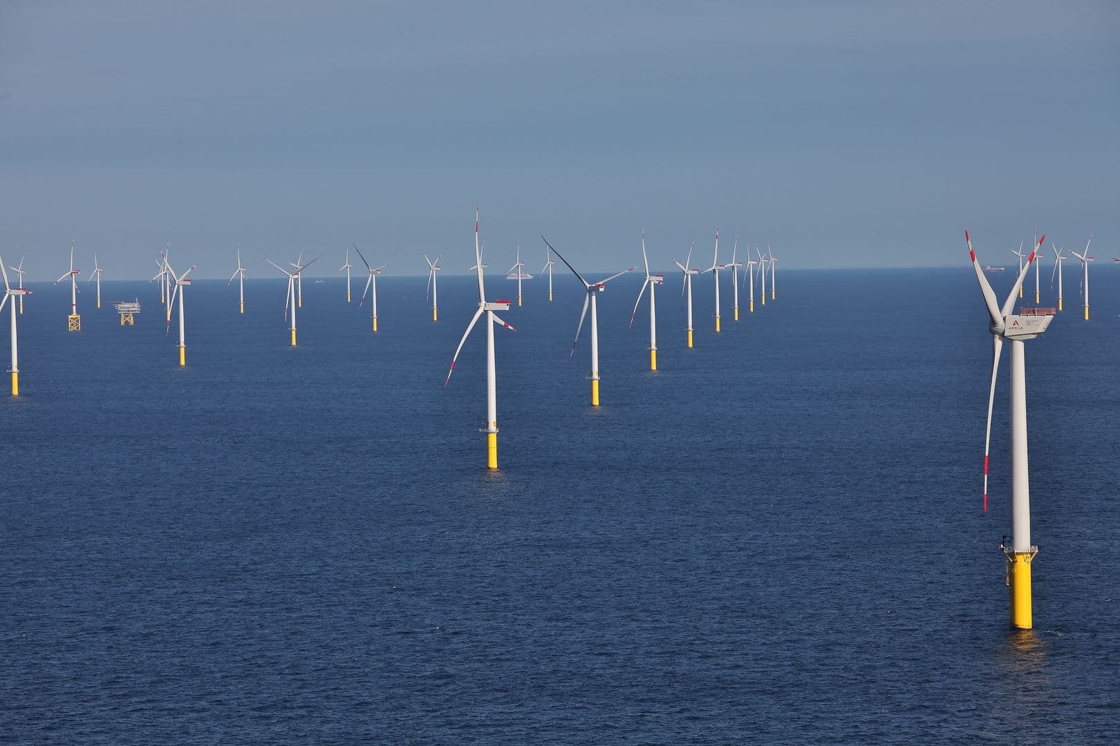 Offshore wind farm energy projects: enera, C/sells, NEW 4.0
