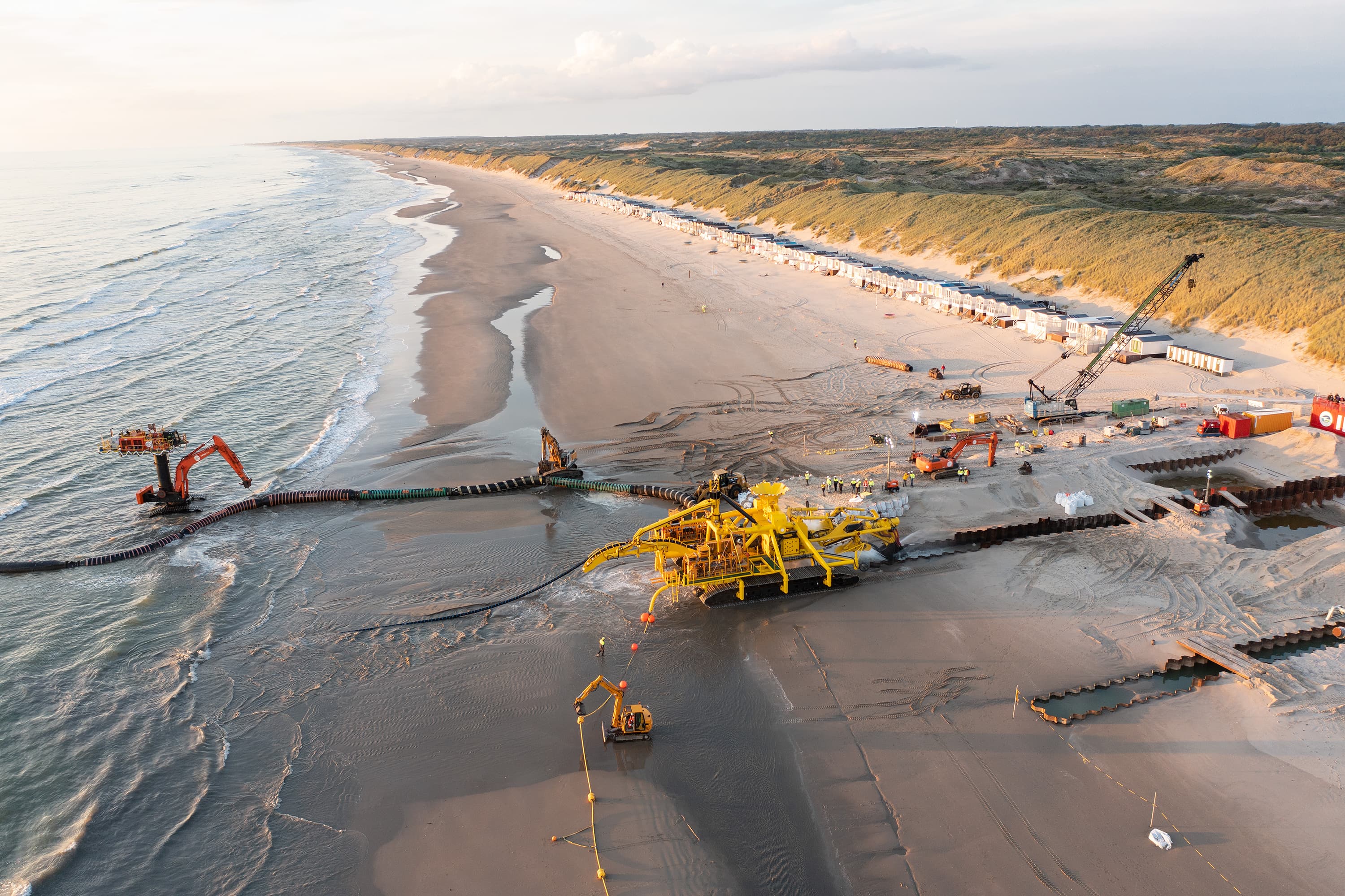 Aanleg kabels in Wijk aan Zee