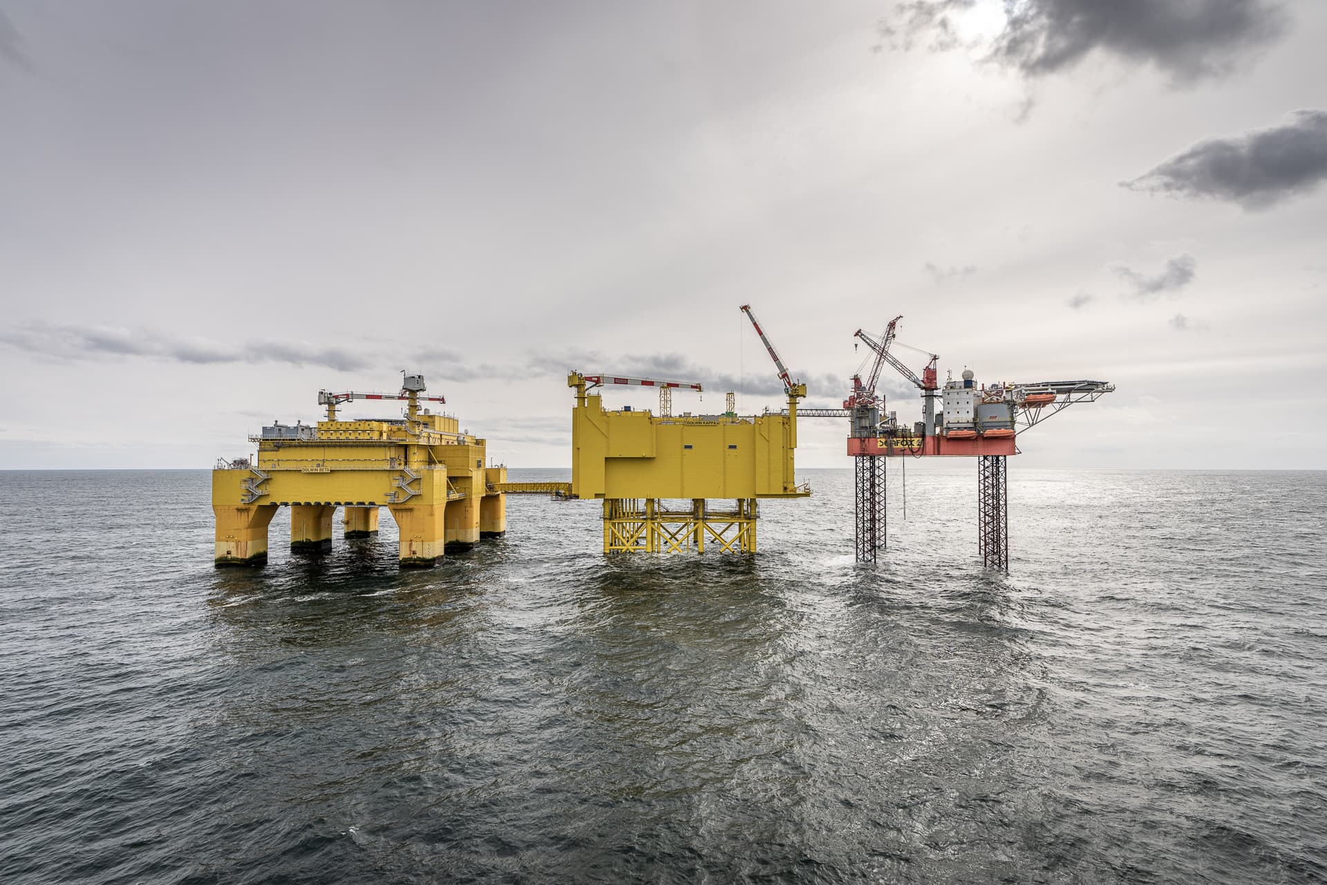 Offshore DolWin6 offizielle Übergabe